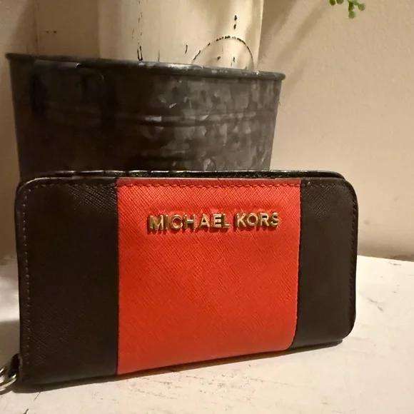 MICHAEL Kors Jet Set StripeTote saffiano leather orange-wallet Set EUC - Picture 11 of 14